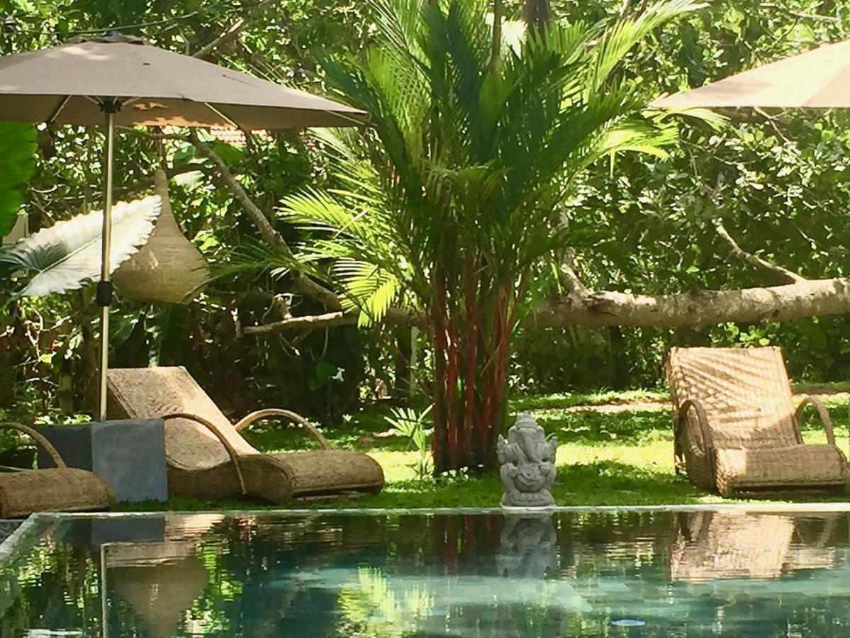 Stuthi Villa อาฮานกามา ภายนอก รูปภาพ